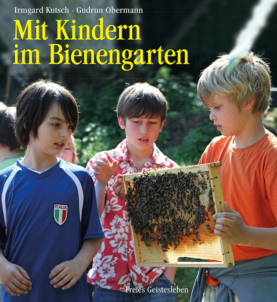 Mit Kindern im Bienengarten main product photo