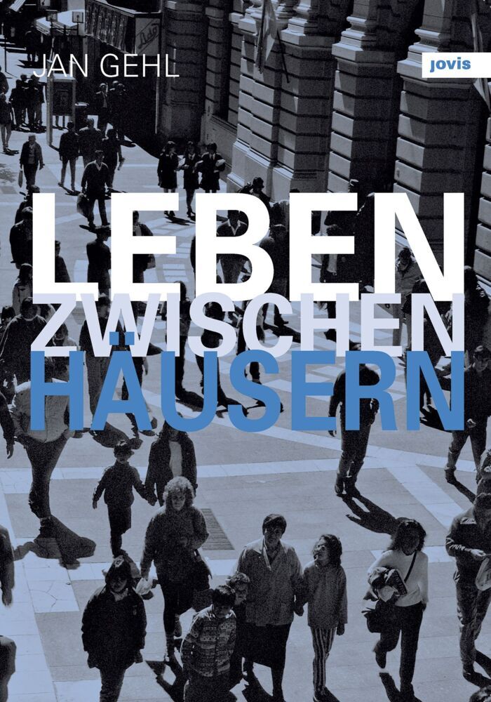 Leben zwischen Häusern main product photo