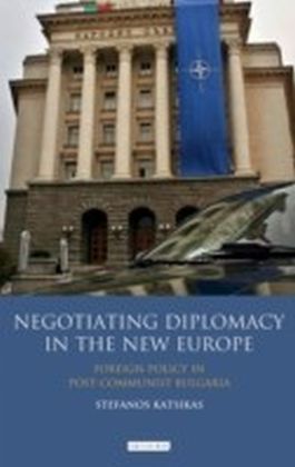 Negotiating Diplomacy in the New Europe main product photo