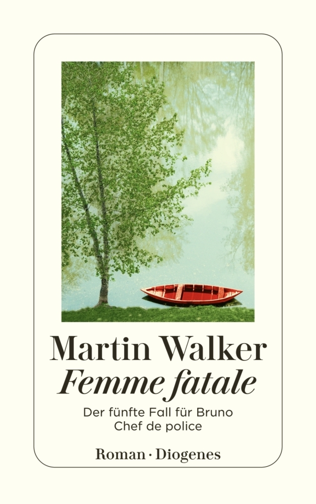 Femme fatale main product photo