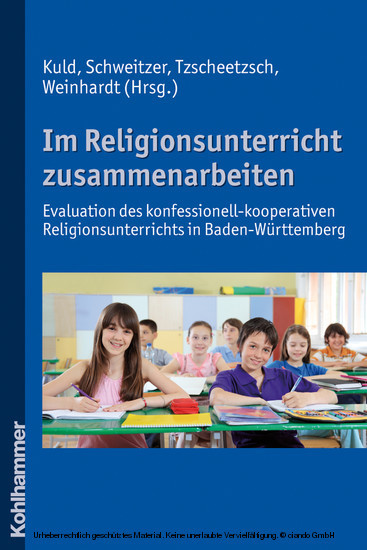 Im Religionsunterricht zusammenarbeiten main product photo