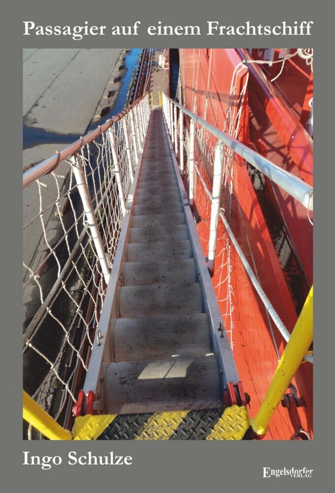 Passagier auf einem Frachtschiff main product photo