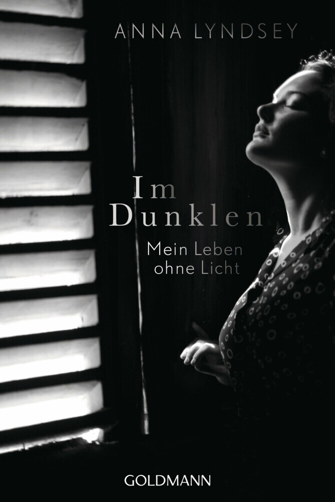 Im Dunklen main product photo
