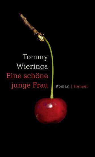 Eine schöne junge Frau main product photo