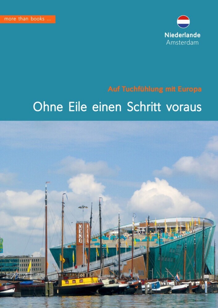 Niederlande, Amsterdam. Ohne Eile einen Schritt voraus main product photo