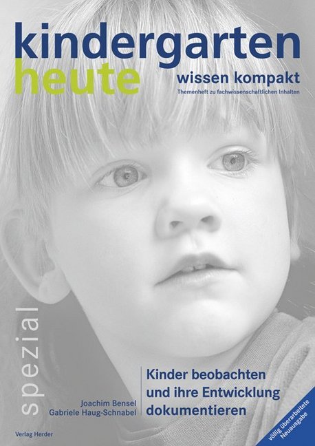 Kinder beobachten und ihre Entwicklung dokumentieren main product photo