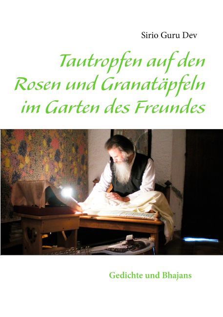 Tautropfen auf den Rosen und Granatäpfeln im Garten des Freundes main product photo
