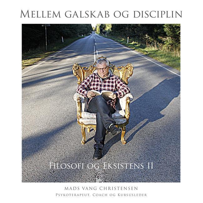 Mellem galskab og disciplin main product photo