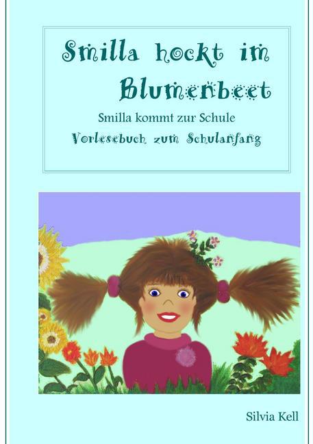 Smilla hockt im Blumenbeet main product photo