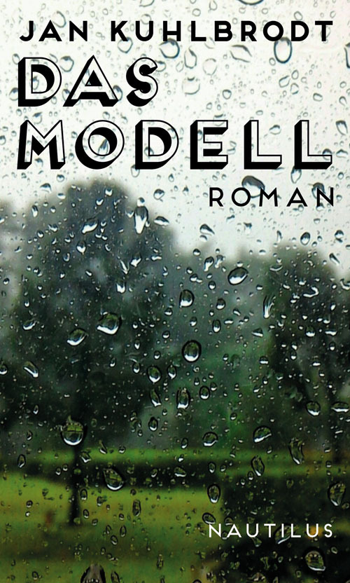 Das Modell main product photo
