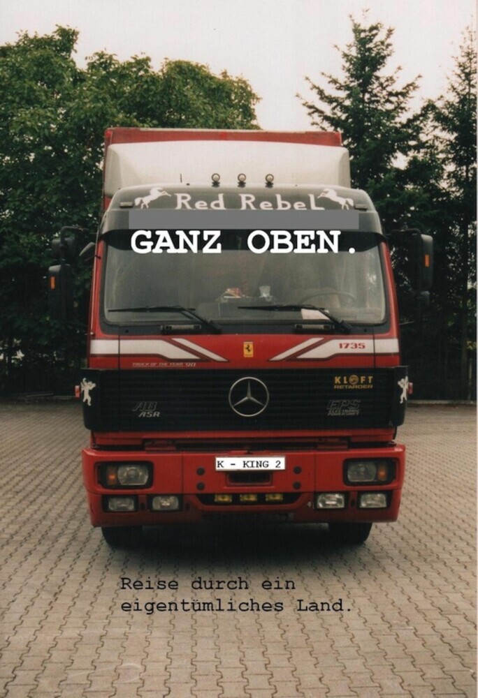 GANZ OBEN. main product photo