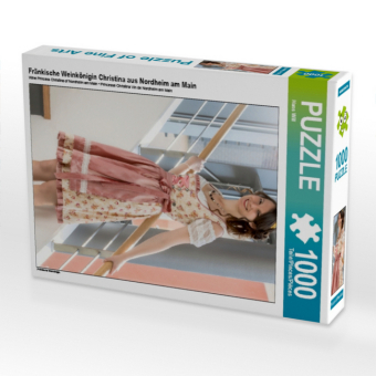 Fränkische Weinkönigin Christina aus Nordheim am Main (Puzzle)