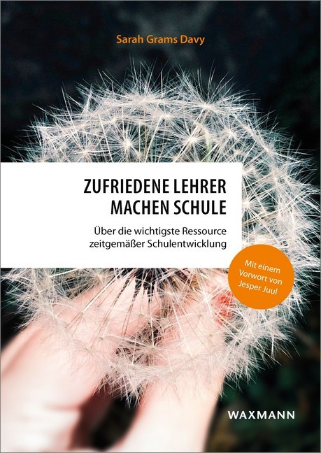 Zufriedene Lehrer machen Schule main product photo