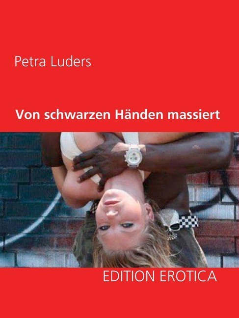 Von schwarzen Händen massiert main product photo