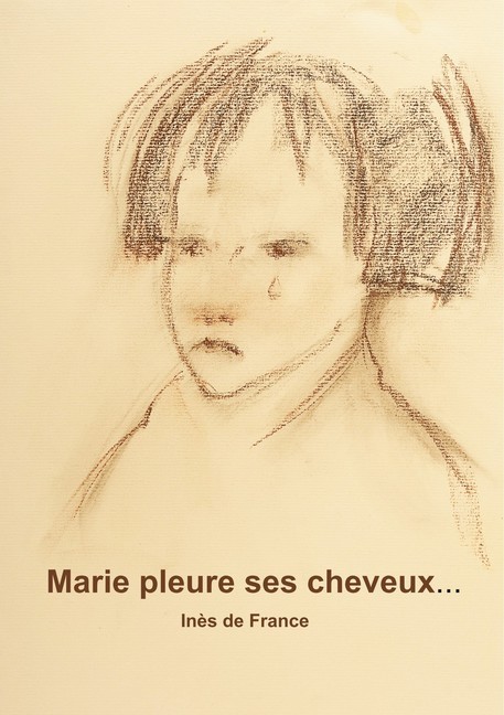 Marie pleure ses cheveux main product photo