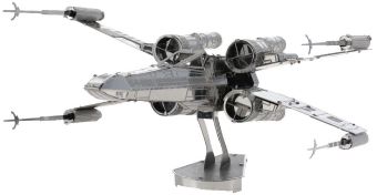 Metal Earth: STAR WARS X-Wing Fighter