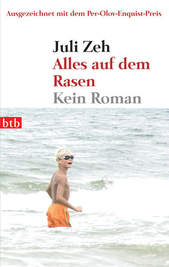 Alles auf dem Rasen main product photo