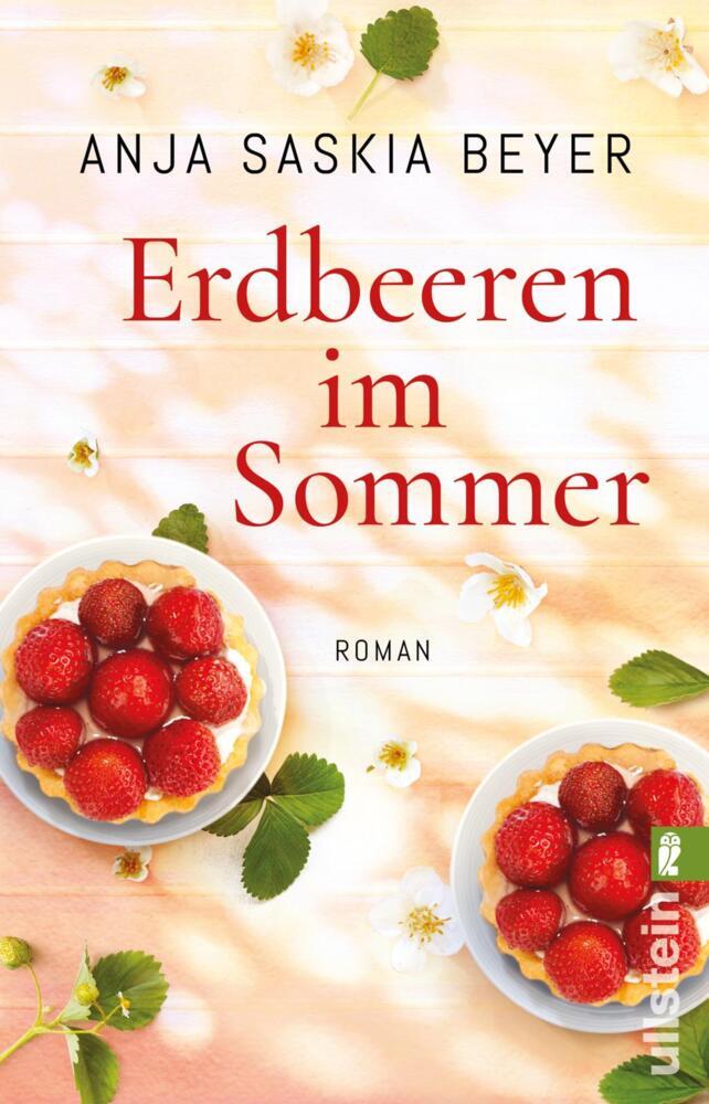 Erdbeeren im Sommer main product photo
