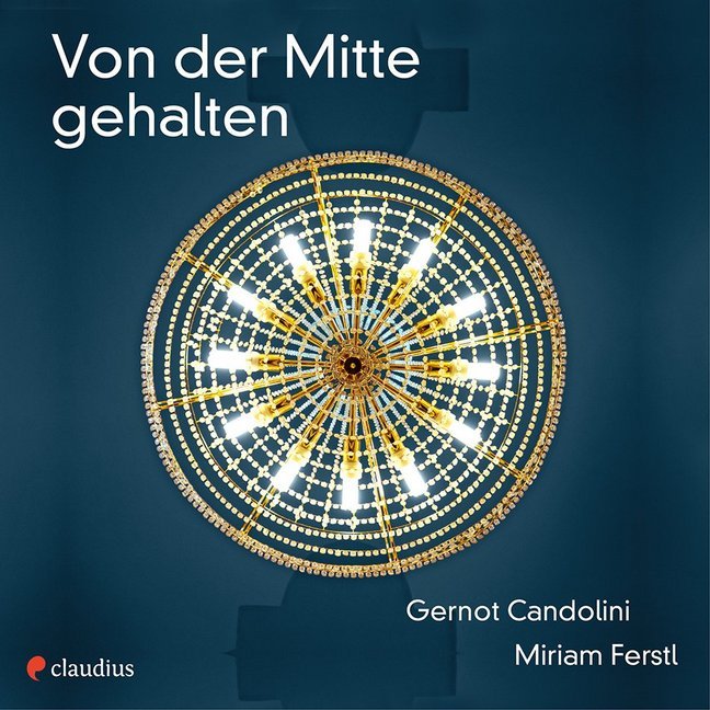 Von der Mitte gehalten main product photo