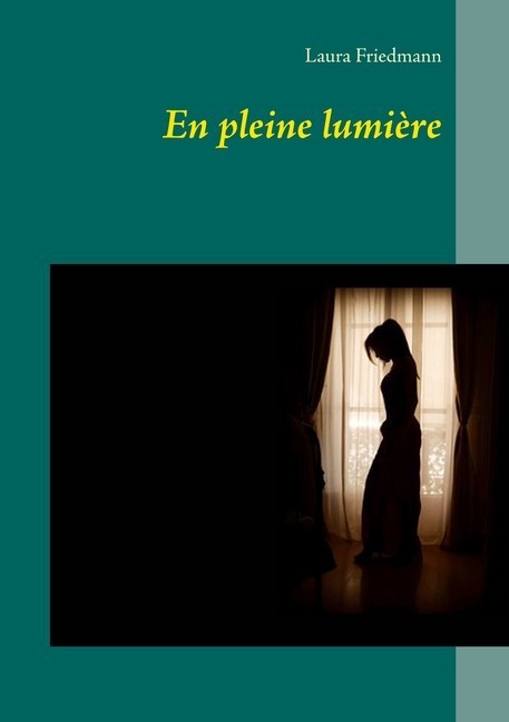 En pleine lumière main product photo