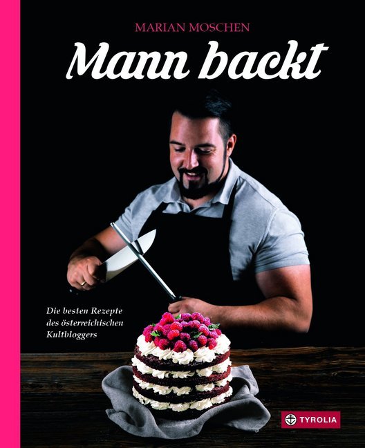 Mann backt main product photo