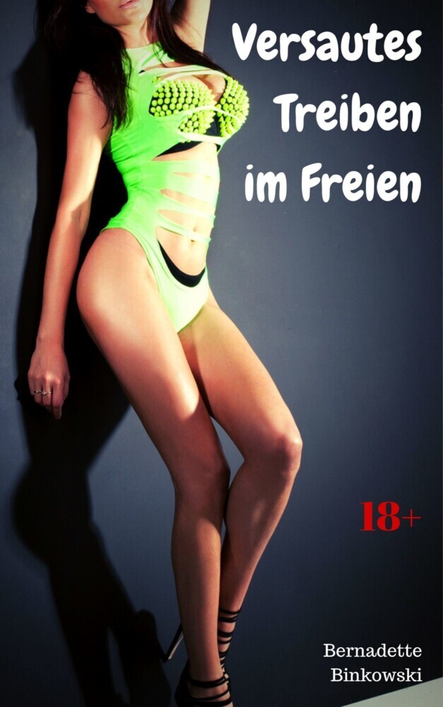 Versautes Treiben im Freien main product photo