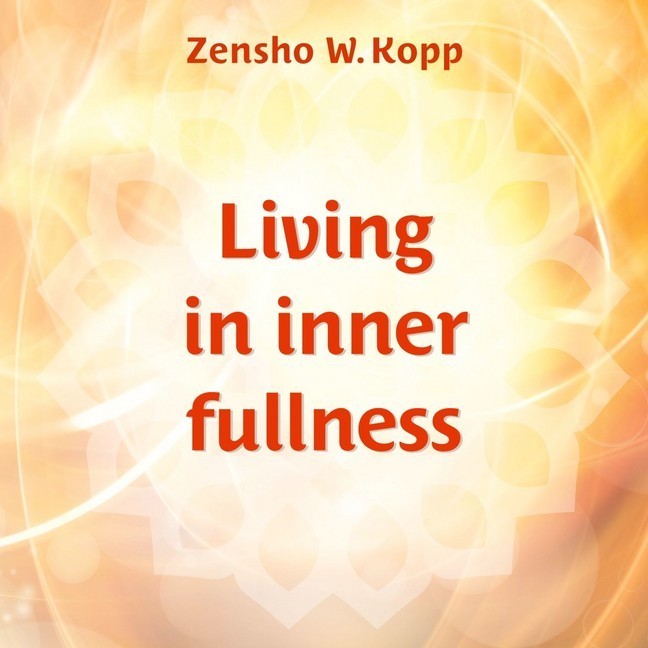 Living in inner fullness main product photo