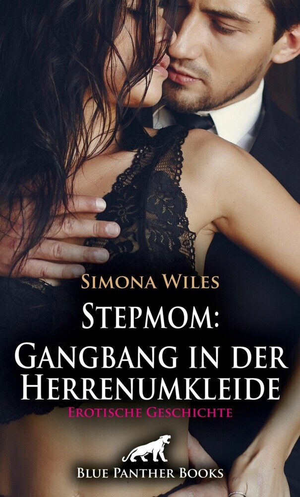 Stepmom: Gangbang in der Herrenumkleide | Erotische Geschichte main product photo