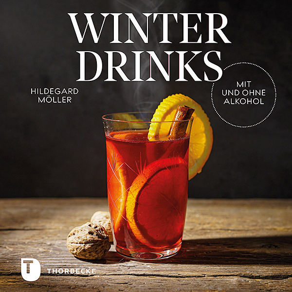 Winterdrinks mit und ohne Alkohol main product photo