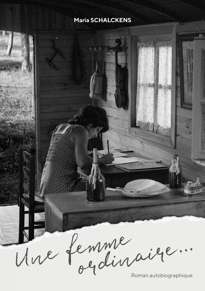 Une femme ordinaire... main product photo