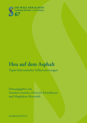 Heu auf dem Asphalt