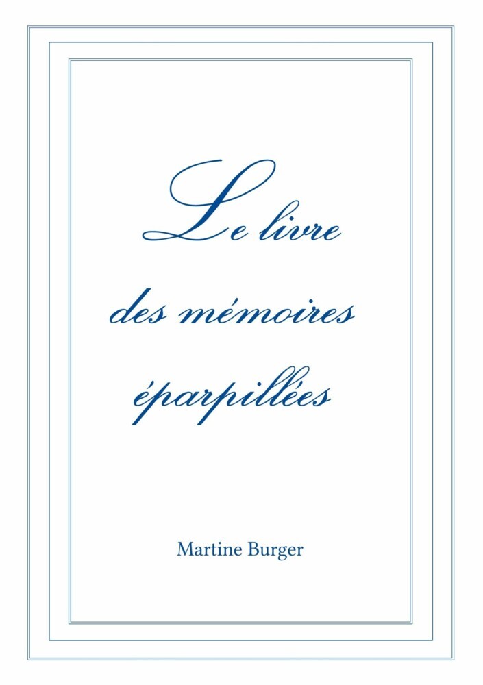 Le livre des mémoires éparpillées main product photo