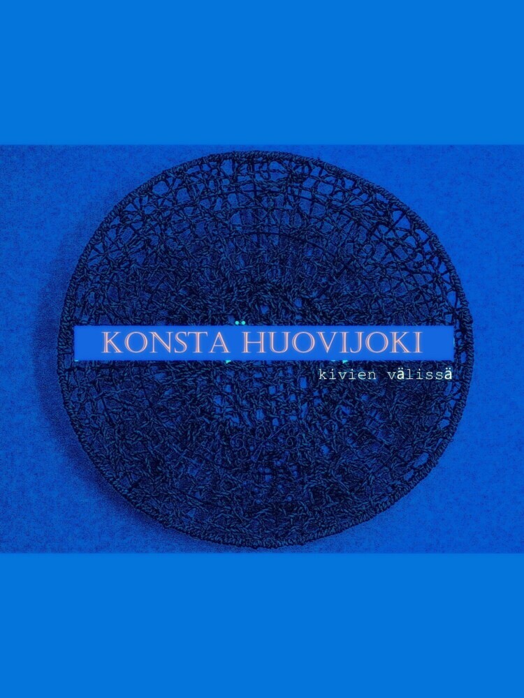 Kivien välissä main product photo