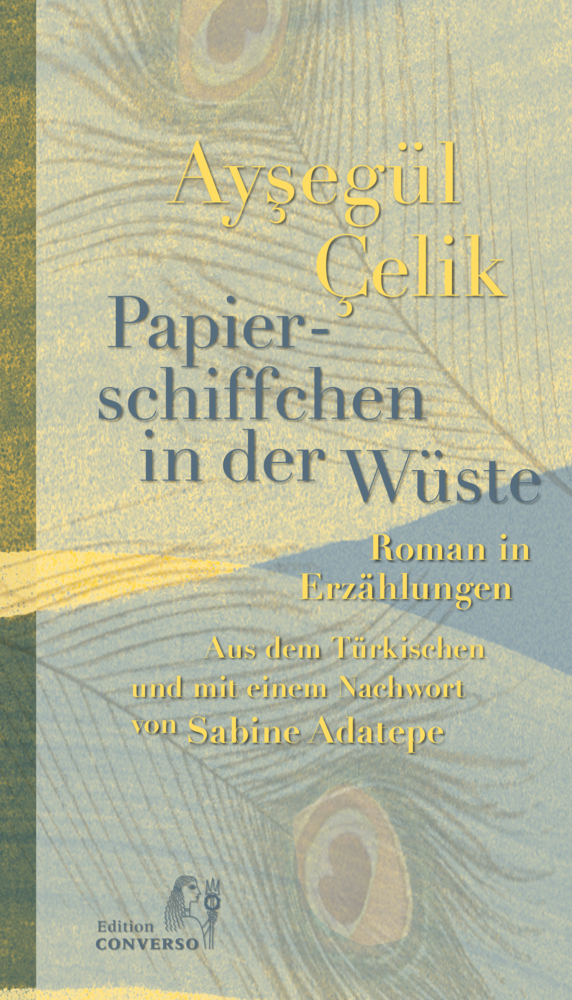 Papierschiffchen in der Wüste main product photo