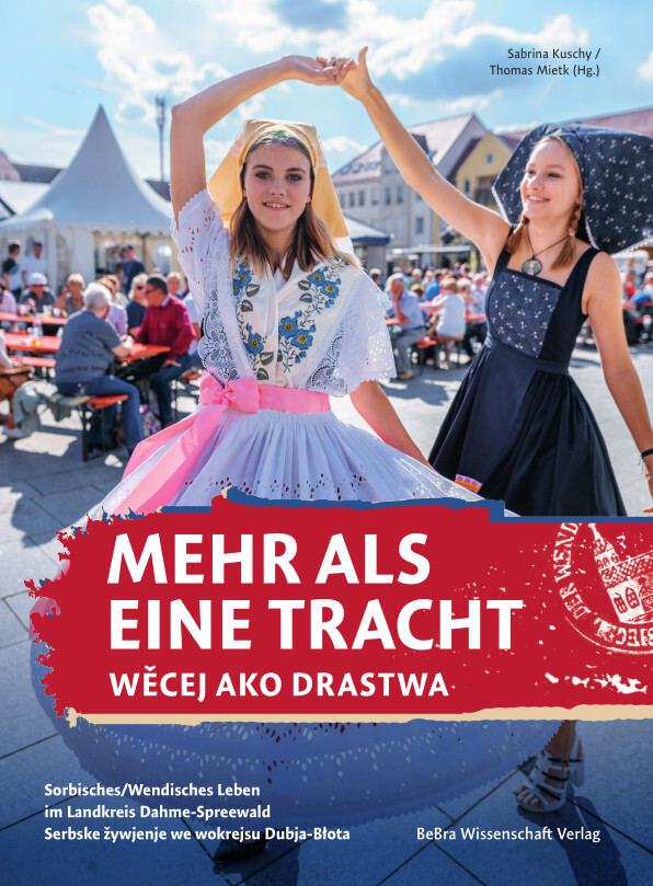Mehr als eine Tracht / Wecej ako drastwa main product photo