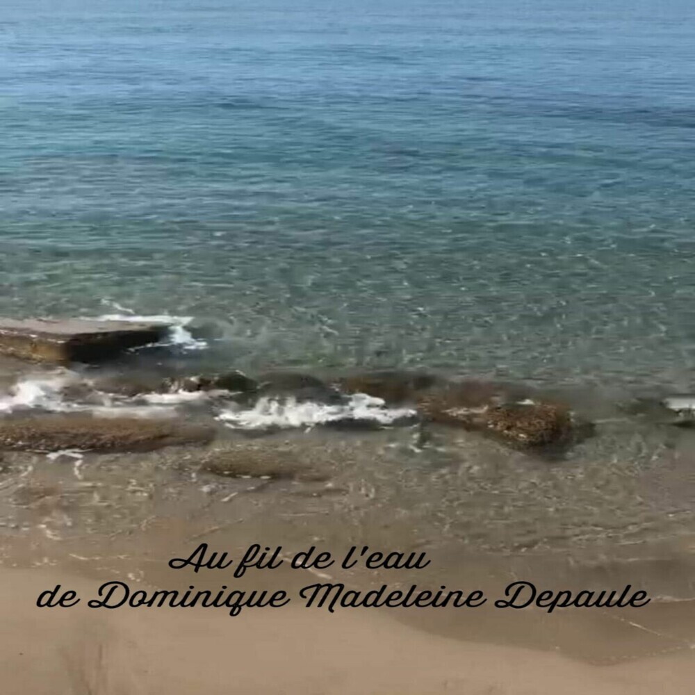 Au fil de l'eau main product photo