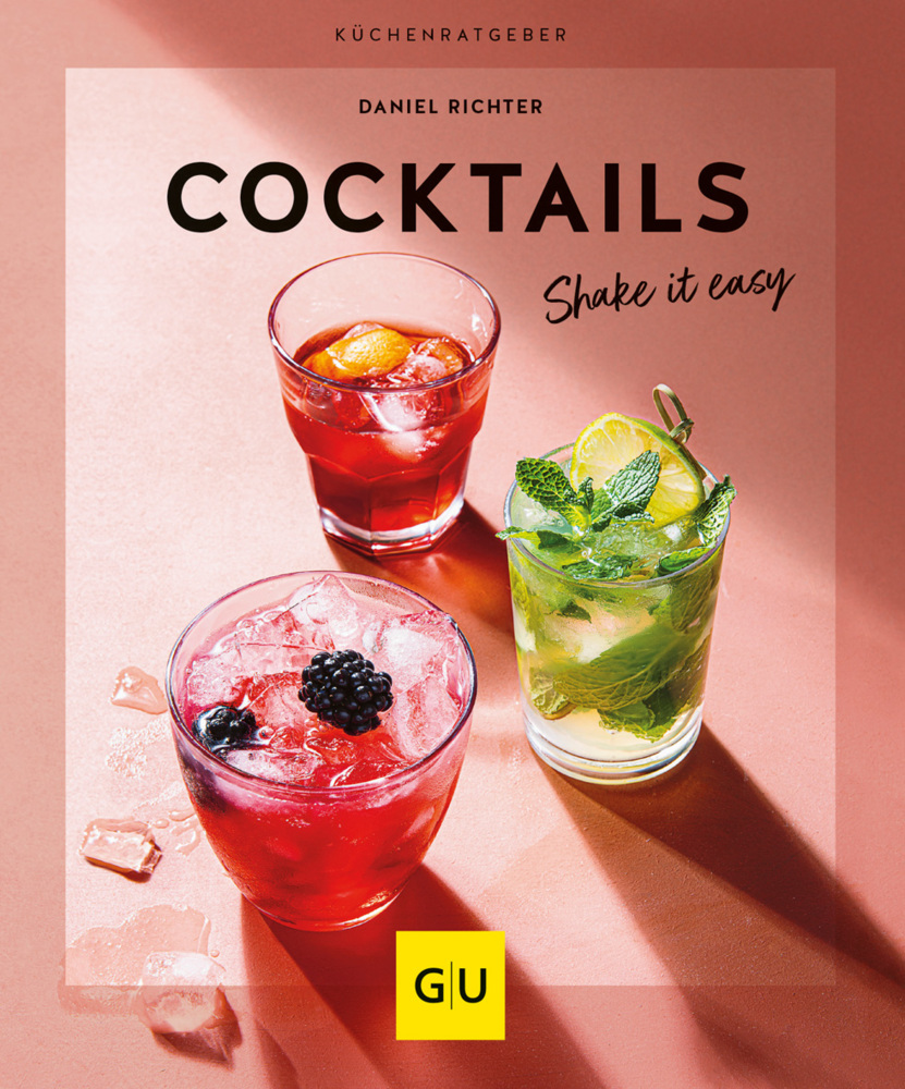 Cocktails main product photo