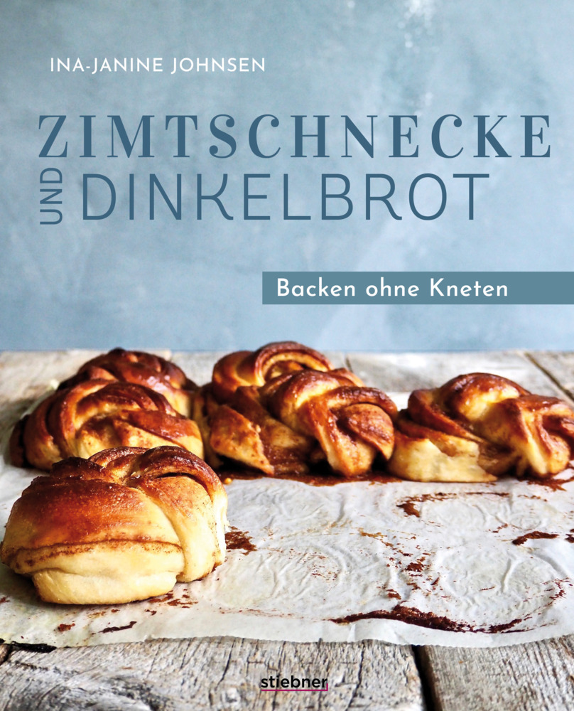 Zimtschnecke und Dinkelbrot main product photo