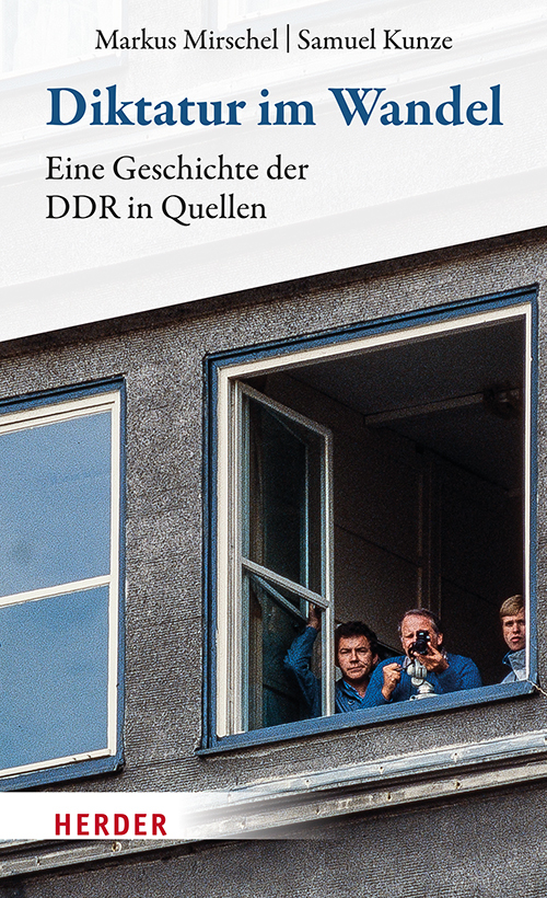 Diktatur im Wandel main product photo