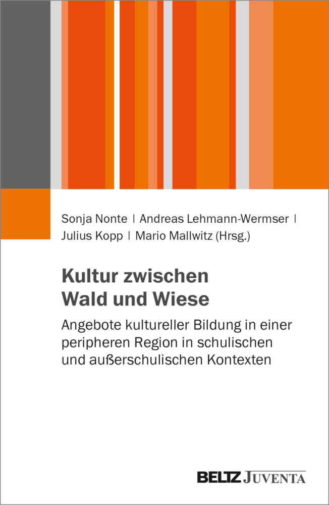 Kultur zwischen Wald und Wiese main product photo