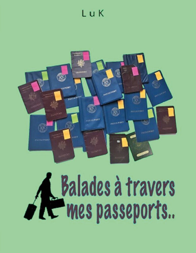 Balades à travers mes Passeports main product photo