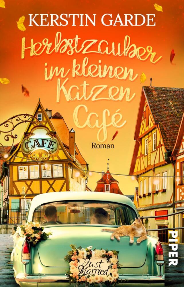 Herbstzauber im kleinen Katzen-Café main product photo