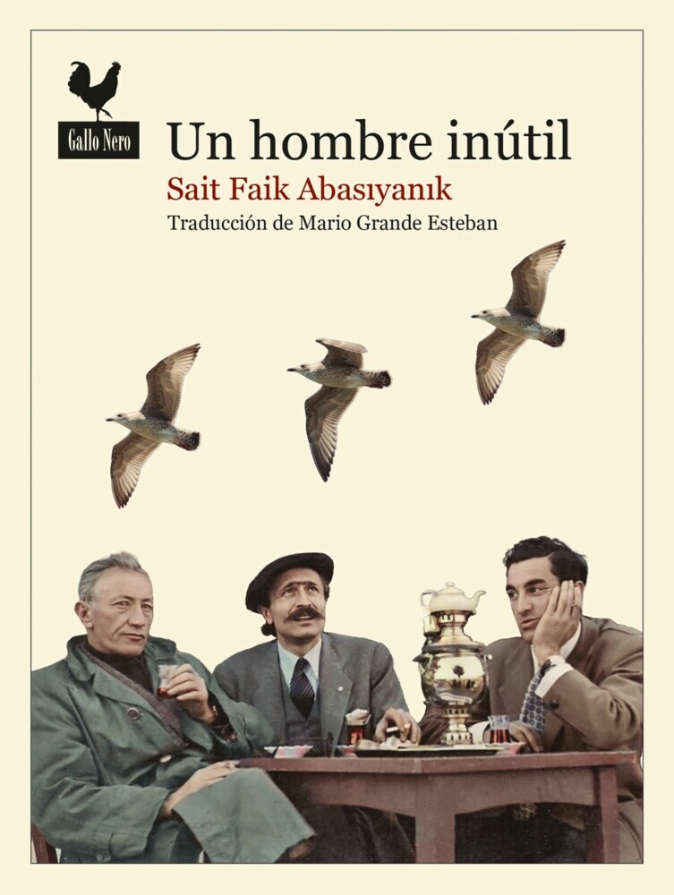 Un hombre inútil main product photo