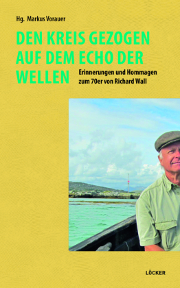 Den Kreis gezogen auf dem Echo der Wellen