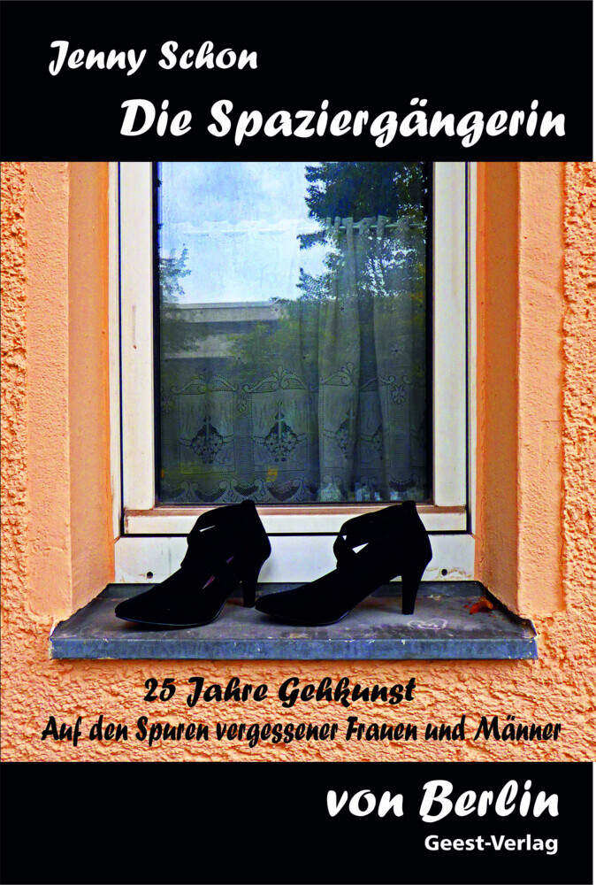 Die Spaziergängerin von Berlin main product photo