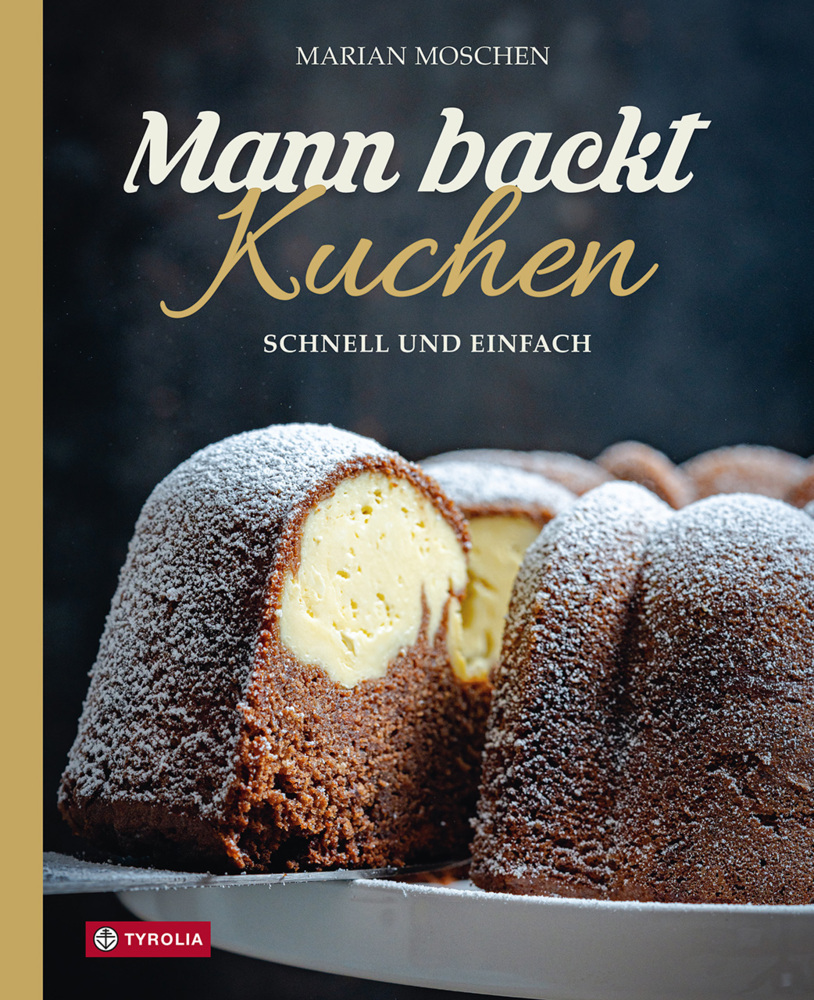 Mann backt Kuchen main product photo