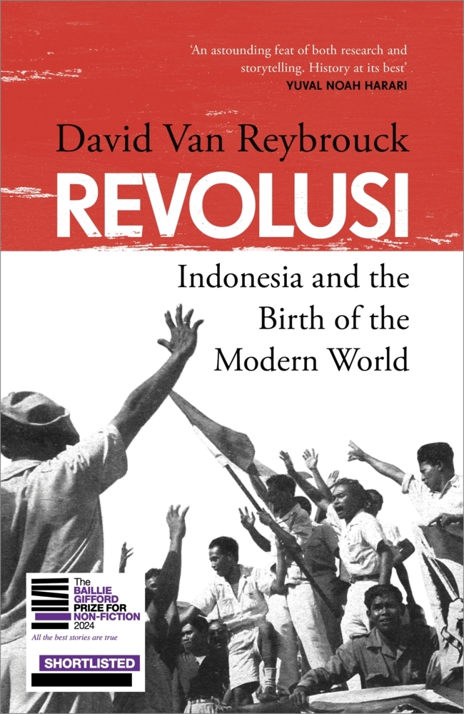 Revolusi main product photo