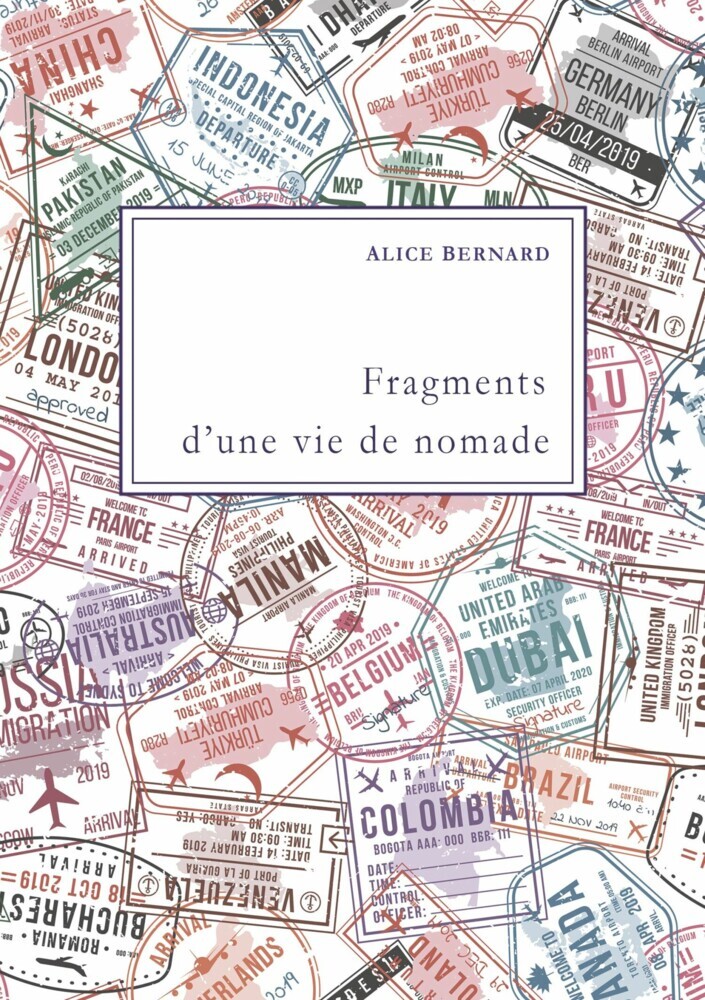 Fragments d'une vie de nomade main product photo