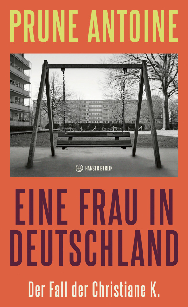 Eine Frau in Deutschland main product photo
