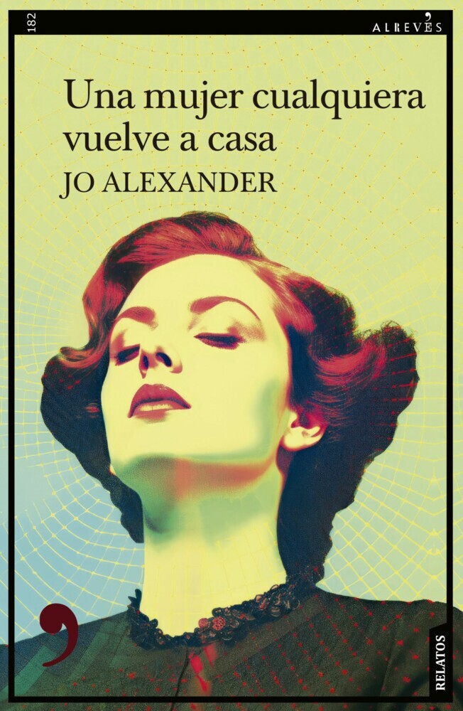 Una mujer cualquiera vuelve a casa main product photo